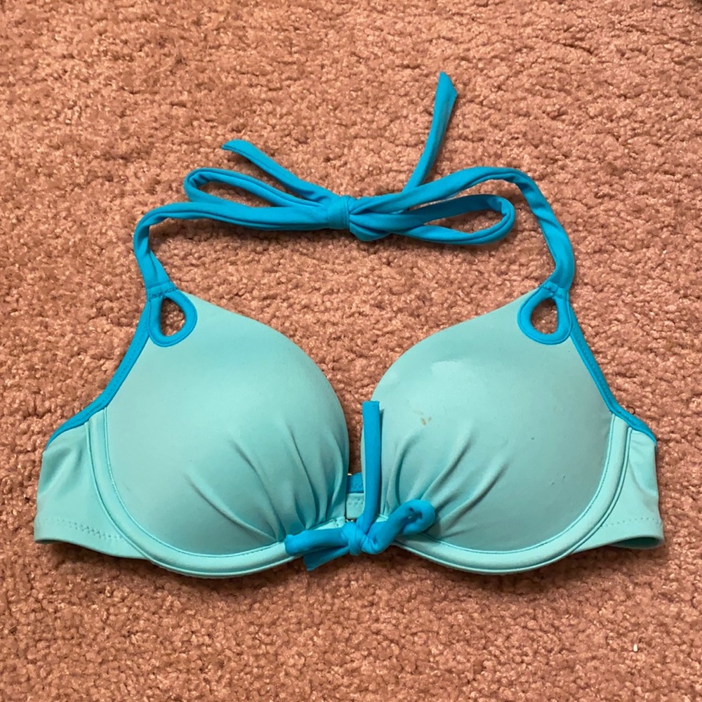 VS Bombshell push-up bikini top